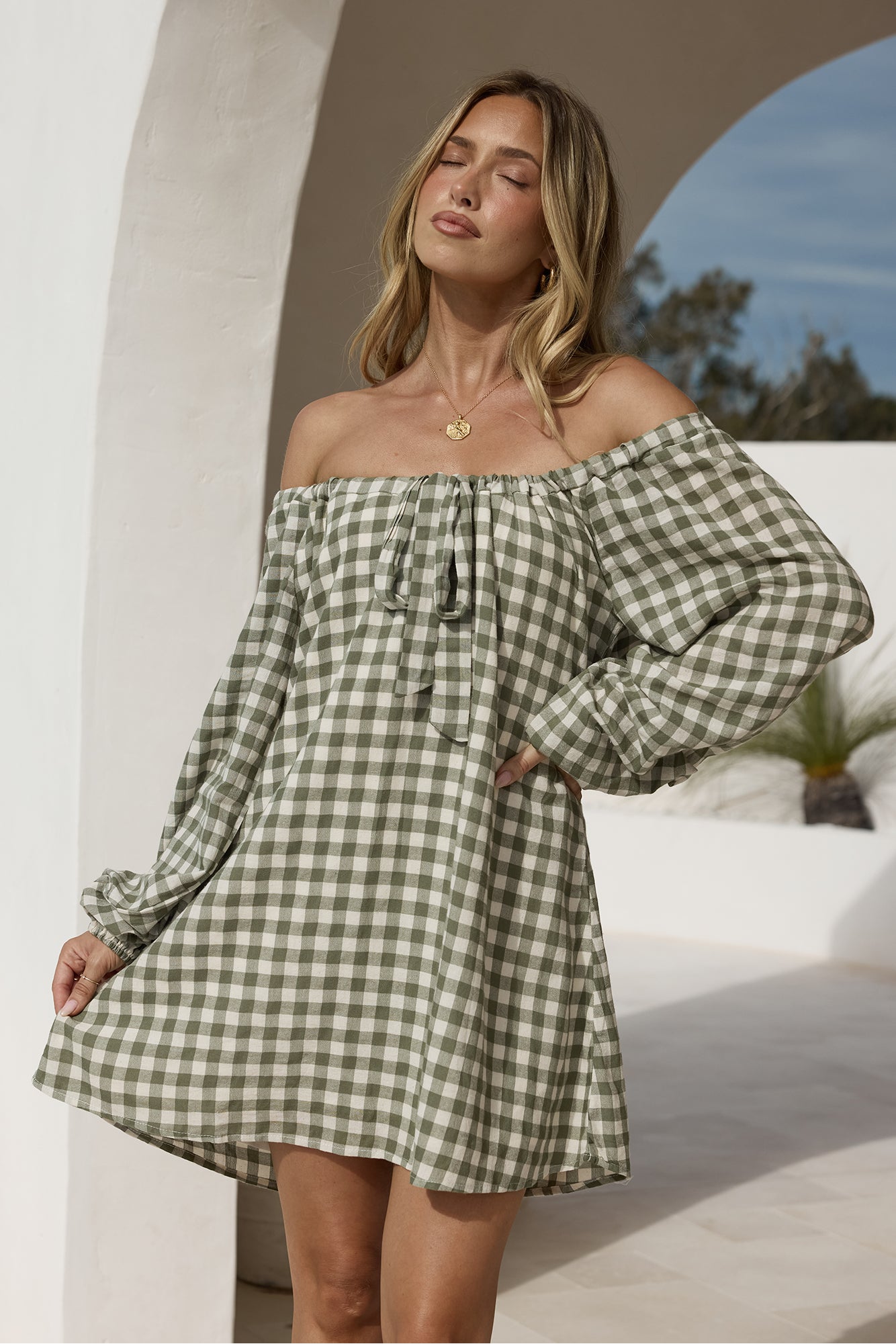 Easy Moments Long Sleeve Mini Dress Green