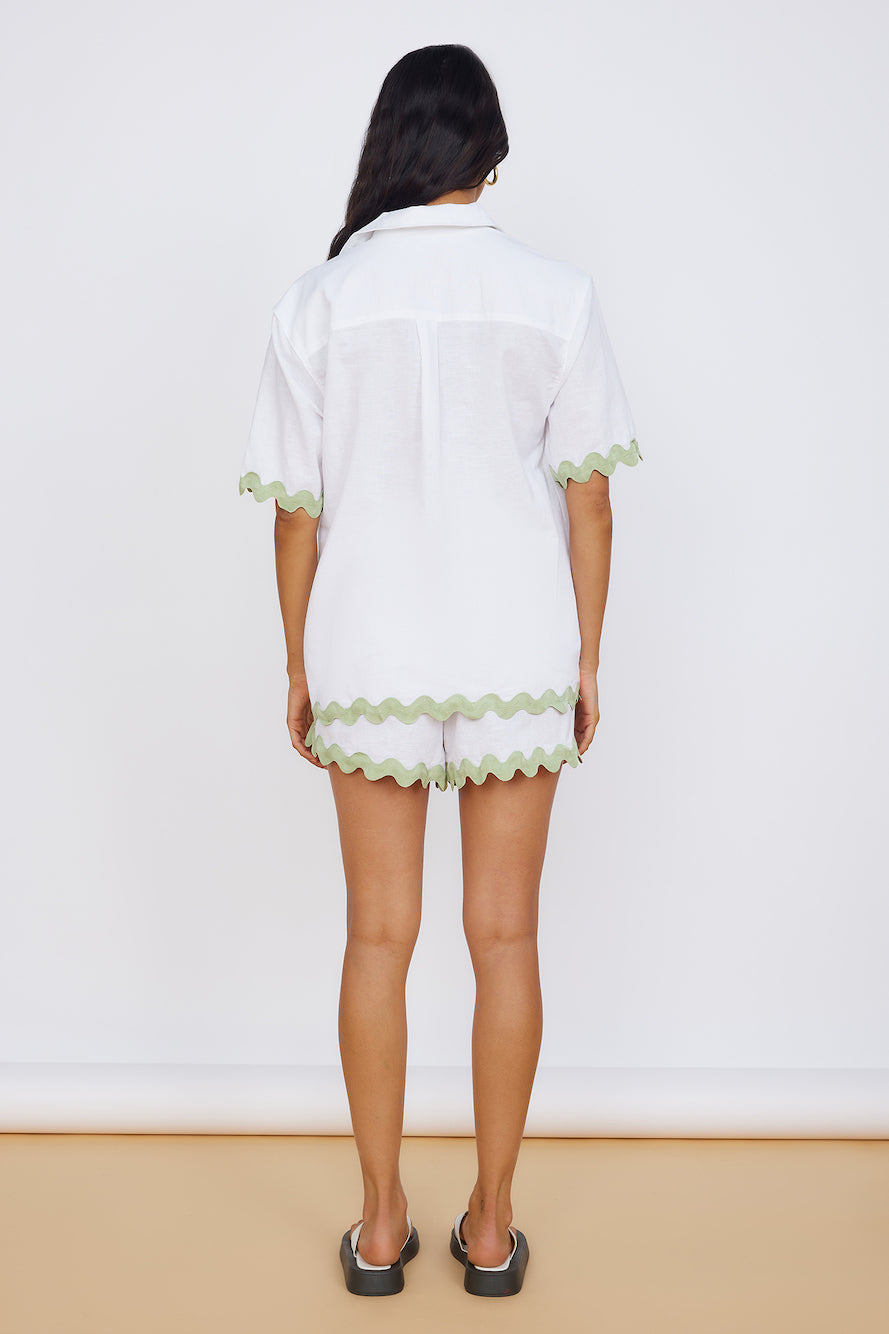 SEVEN WONDERS Harry Short White