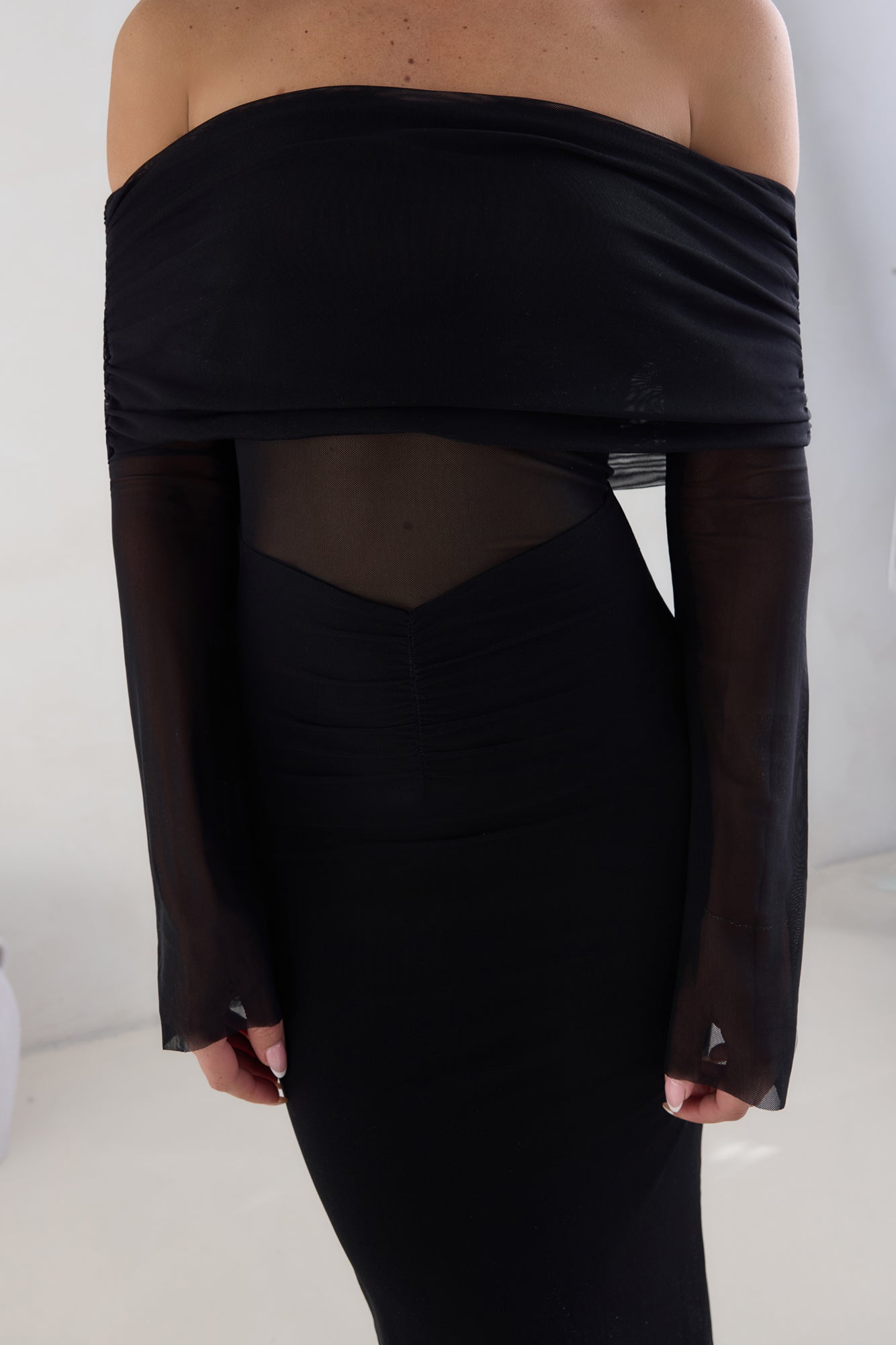 Sands Of Somewhere Off Shoulder Maxi Dress Black