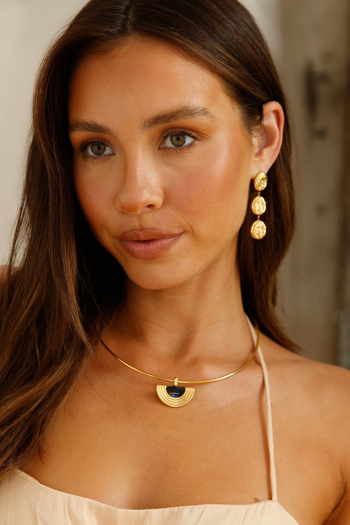 18k Gold Plated Luna Glow Necklace Gold