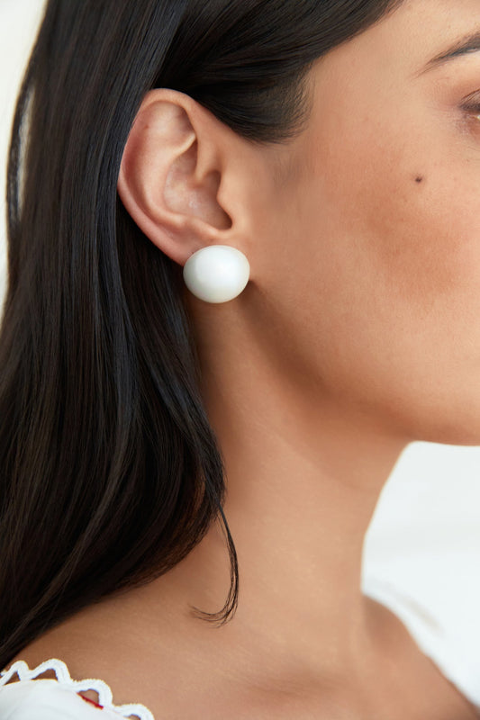 Pearlescent Earrings White